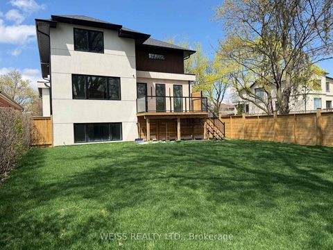 Photo 1 at 137 Bannockburn Avenue, Nortown, Toronto