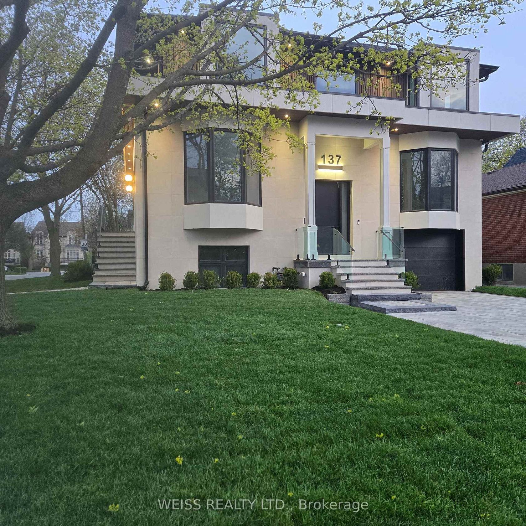137 Bannockburn Avenue, Nortown, Toronto by Loree Meneguzzi Real Estate 137 Bannockburn Avenue, Nortown, Toronto