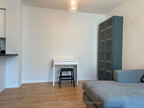 Photo 3 at PH08 - 109 Front Street E, Moss Park, Toronto