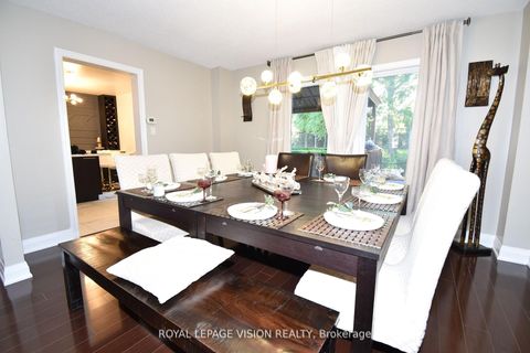 Photo 10 at 28 Valley Centre Drive, Rouge E11, Toronto