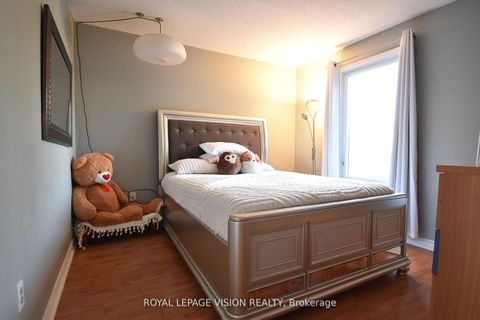 Photo 28 at 28 Valley Centre Drive, Rouge E11, Toronto