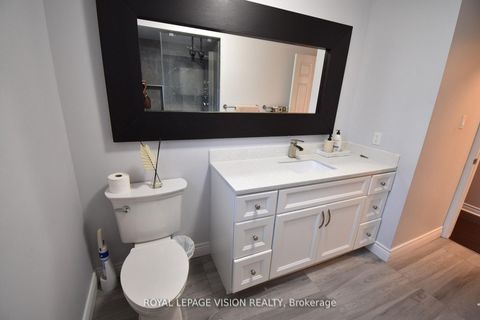 Photo 29 at 28 Valley Centre Drive, Rouge E11, Toronto