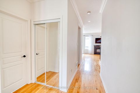 Photo 6 at 20 Seiffer Crescent, Jefferson, Richmond Hill