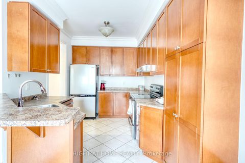 Photo 13 at 20 Seiffer Crescent, Jefferson, Richmond Hill