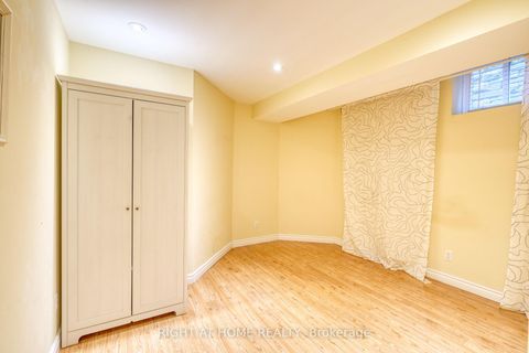 Photo 33 at 20 Seiffer Crescent, Jefferson, Richmond Hill