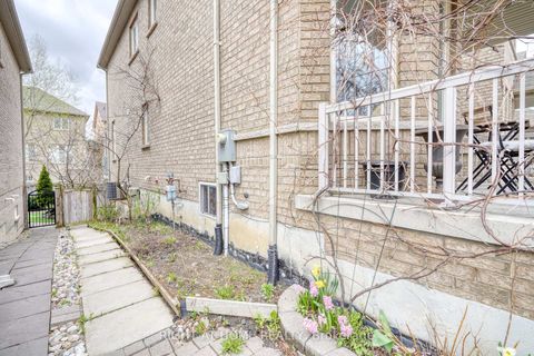 Photo 37 at 20 Seiffer Crescent, Jefferson, Richmond Hill