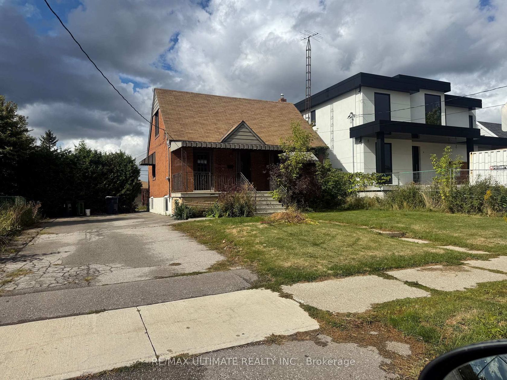 90 Glen Long Avenue, Glen Park, Toronto 