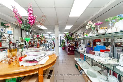 Photo 5 at 529 Rogers Road, Eglinton West, Toronto