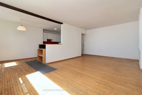 Photo 7 at 21 - 2697 Lake Shore Boulevard W, Mimico, Toronto