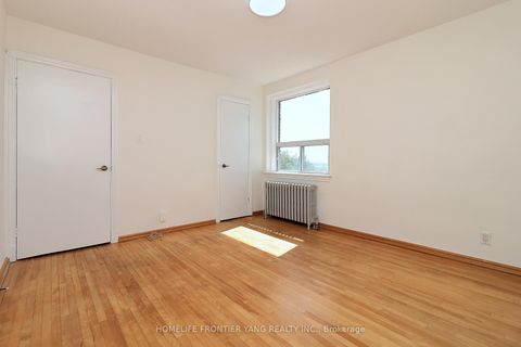 Photo 17 at 21 - 2697 Lake Shore Boulevard W, Mimico, Toronto