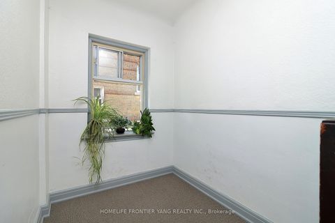 Photo 18 at 21 - 2697 Lake Shore Boulevard W, Mimico, Toronto Photo 18 at 21 - 2697 Lake Shore Boulevard W, Mimico, Toronto