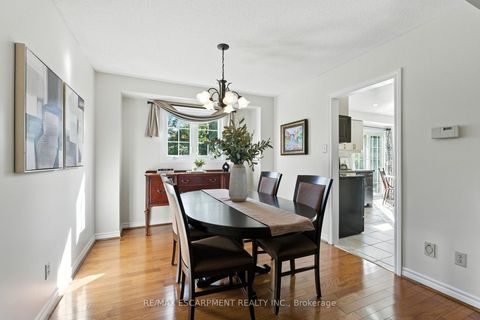 Photo 8 at 252 Mississauga Street, BR Bronte, Oakville