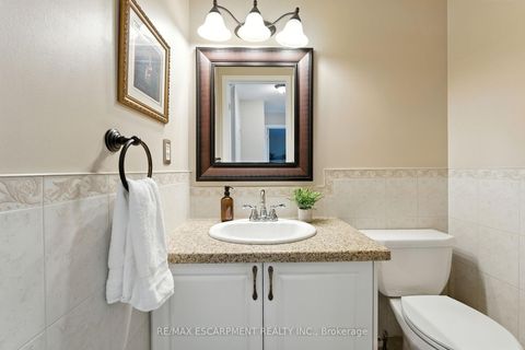 Photo 15 at 252 Mississauga Street, BR Bronte, Oakville