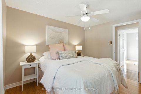 Photo 20 at 252 Mississauga Street, BR Bronte, Oakville