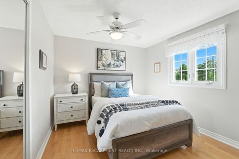 Photo 22 at 252 Mississauga Street, BR Bronte, Oakville