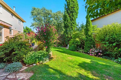 Photo 36 at 252 Mississauga Street, BR Bronte, Oakville