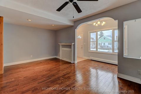 Photo 13 at 50 South Woodrow Boulevard, Cliffside, Toronto