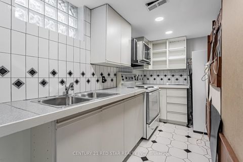 Photo 32 at 56 Silverthorne Bush Drive, Markland Wood, Toronto