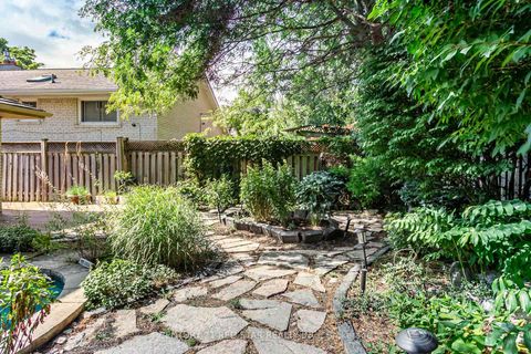Photo 41 at 56 Silverthorne Bush Drive, Markland Wood, Toronto