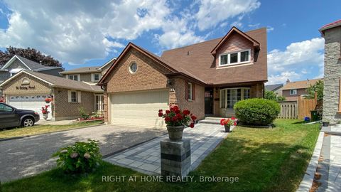 Photo 2 at 48 Fishery Road, Highland Creek, Toronto