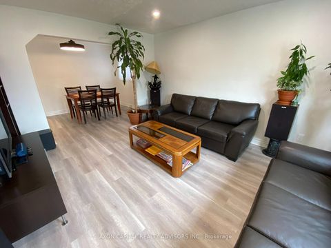 Photo 1 at 1248 Warden Avenue, Maryvale, Toronto