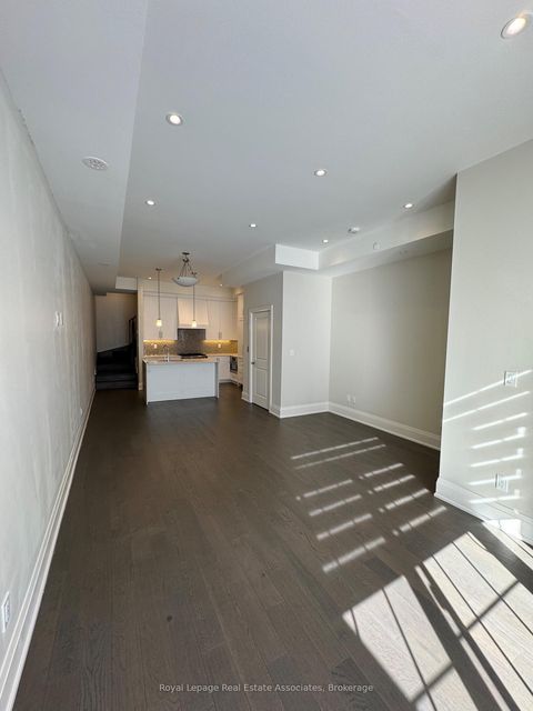 Photo 9 at 10 - 95 Brookfield Road, CO Central, Oakville