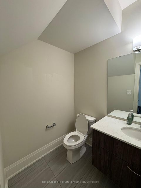Photo 14 at 10 - 95 Brookfield Road, CO Central, Oakville