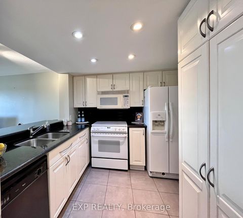 Photo 4 at 705 - 725 King Street W, Niagara, Toronto