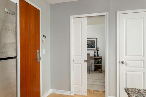 Photo 10 at 708 - 1403 Royal York Road, Humber Heights, Toronto