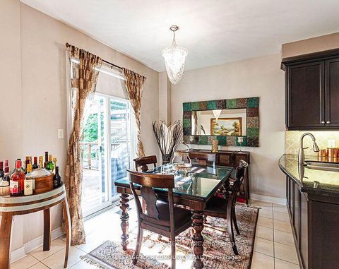 Photo 3 at 111 Deerwood Crescent, Oak Ridges, Richmond Hill