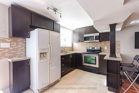 Photo 18 at 111 Deerwood Crescent, Oak Ridges, Richmond Hill