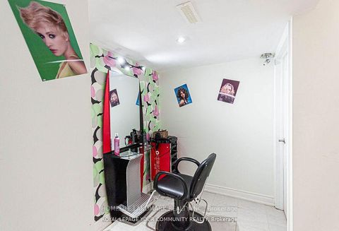 Photo 20 at 111 Deerwood Crescent, Oak Ridges, Richmond Hill
