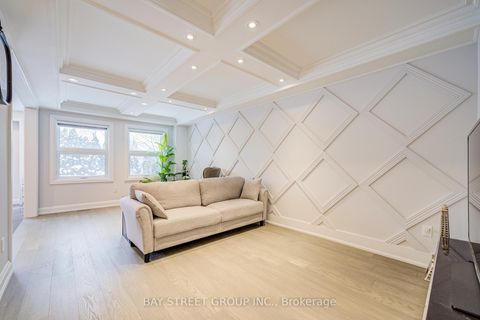 Photo 6 at 48 Coldstream Crescent, Devonsleigh, Richmond Hill