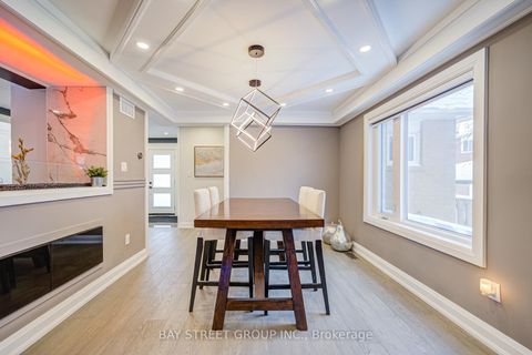 Photo 18 at 48 Coldstream Crescent, Devonsleigh, Richmond Hill
