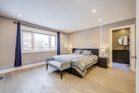 Photo 21 at 48 Coldstream Crescent, Devonsleigh, Richmond Hill