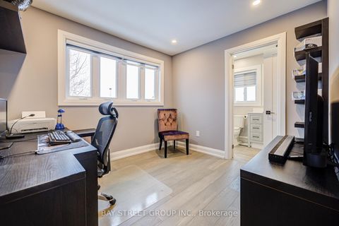 Photo 40 at 48 Coldstream Crescent, Devonsleigh, Richmond Hill