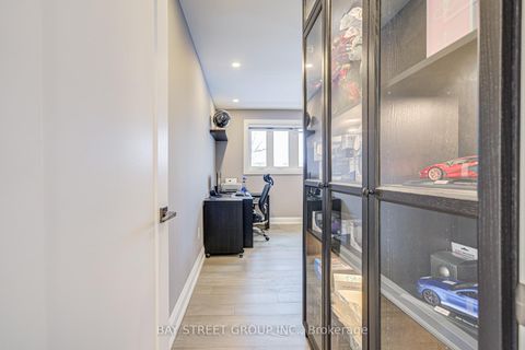 Photo 41 at 48 Coldstream Crescent, Devonsleigh, Richmond Hill