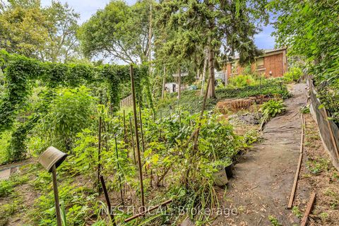 Photo 13 at 37 Enfield Avenue, Alderwood, Toronto