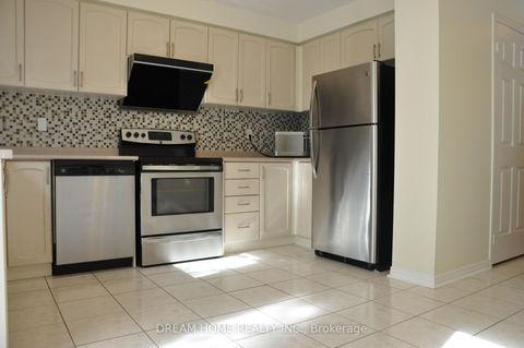 Photo 4 at 46 Baffin Court, Langstaff, Richmond Hill