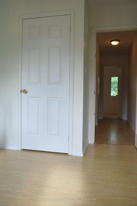 Photo 10 at 46 Baffin Court, Langstaff, Richmond Hill