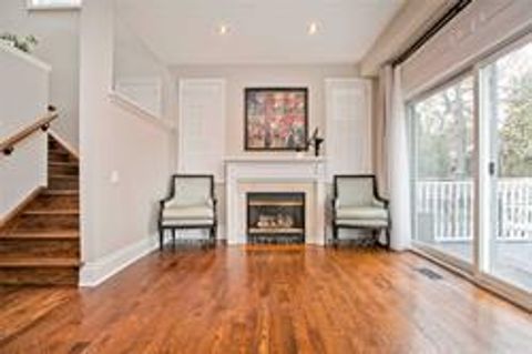 Photo 6 at 401 Longmore Street, Willowdale East, Toronto