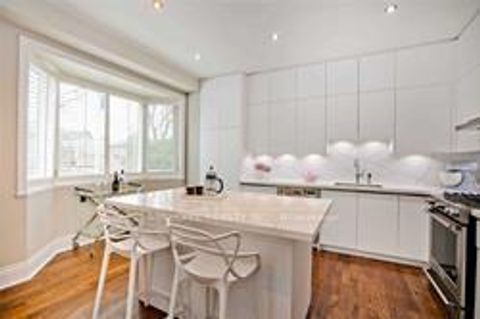 Photo 8 at 401 Longmore Street, Willowdale East, Toronto