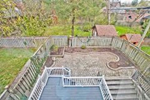 Photo 24 at 401 Longmore Street, Willowdale East, Toronto