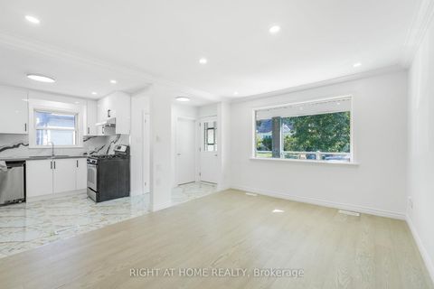 Photo 4 at 36 Vanbrugh Avenue, Cliffside, Toronto