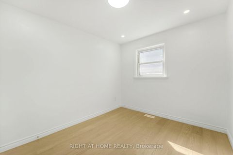 Photo 10 at 36 Vanbrugh Avenue, Cliffside, Toronto