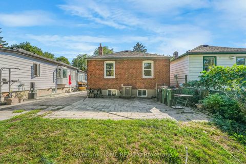Photo 21 at 36 Vanbrugh Avenue, Cliffside, Toronto
