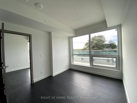 Photo 8 at 606 - 25 McMahon Drive, Bayview Village, Toronto
