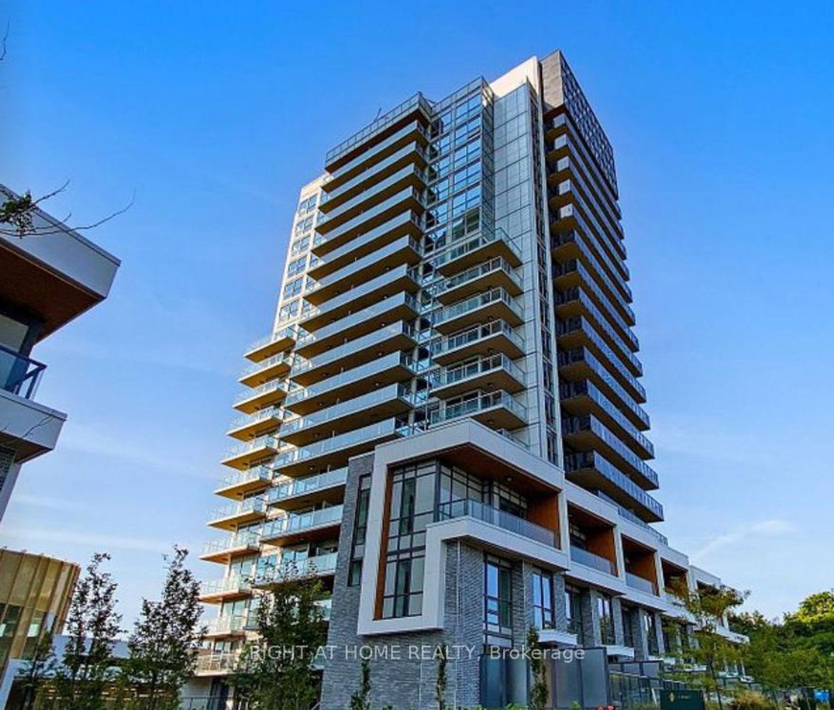 606 - 25 McMahon Drive, Bayview Village, Toronto 