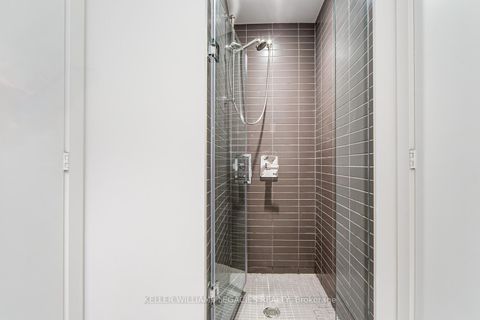 Photo 13 at 3705 - 7 Grenville Street, Bay Street Corridor, Toronto