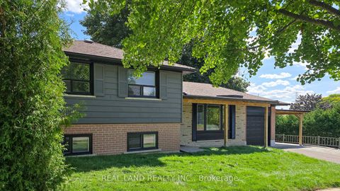 Photo 1 at 38 Cresthaven Drive, Hillcrest Village, Toronto